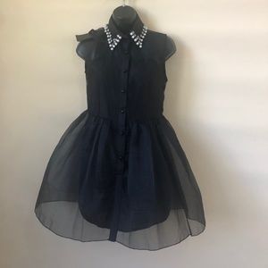 Black short sleeveless dress